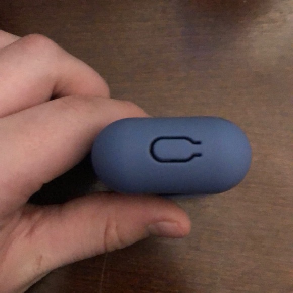 Apple AirPod case for model 1/2 - Picture 3 of 3